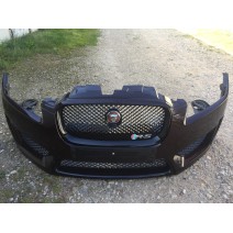 Jaguar XFR Бампер передний