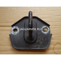 Петля замка капота